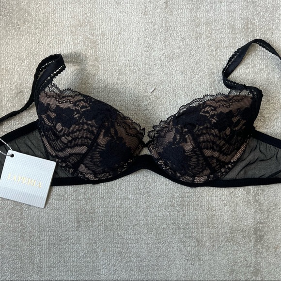 La perla lace padded bra